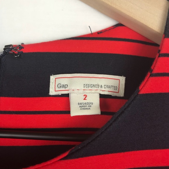 Gap Navy and Red Fit n Flare 3/4 Sleeve Pockets - Picture 5 of 8